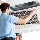 contrato de serviço manutenção de ar condicionado Redentora